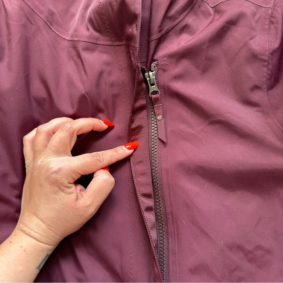 Lululemon Savasana Waterproof Jacket - Picture 5 of 12